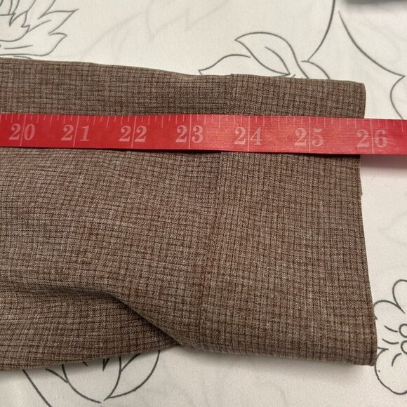 NWT Men’s Long Sleeve Button Down Classic Moisture Wicking Brown Shirt-Large - Picture 14 of 15